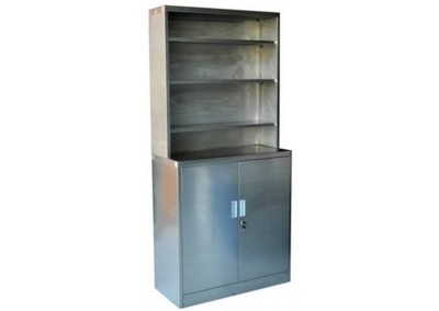 Estante inoxidable con puertas inferiores